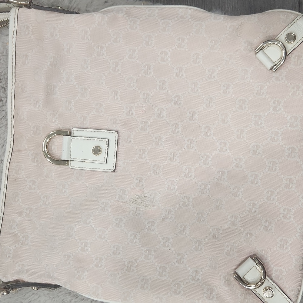 Gucci Pink Crossbody Bag with Gold Accents - Picture 3 of 15